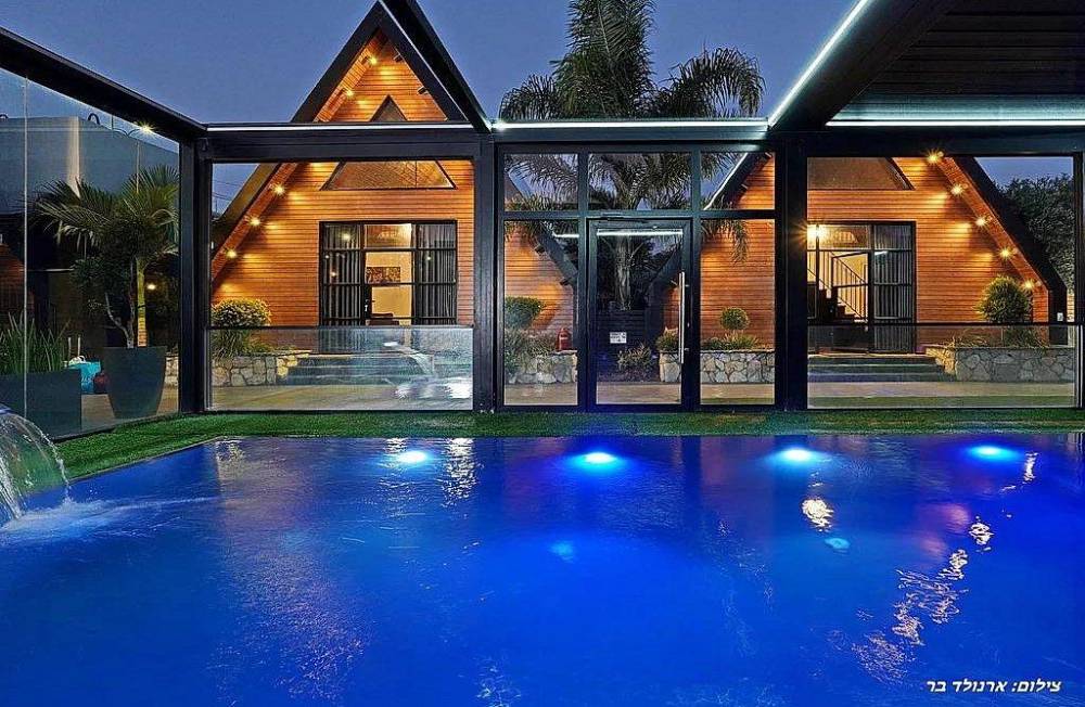 211525 גלרית ערב, אחוזת קמפניה נירה - Campagna Nera, וילה  בירכא וילות - Vila 4 U