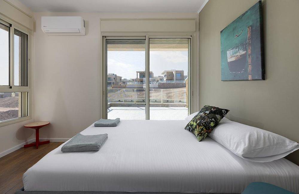 211711 גלרית פנים, וילה פאן בריכה מחוממת - Villa Fun, וילה  באילת וילות - Vila 4 U