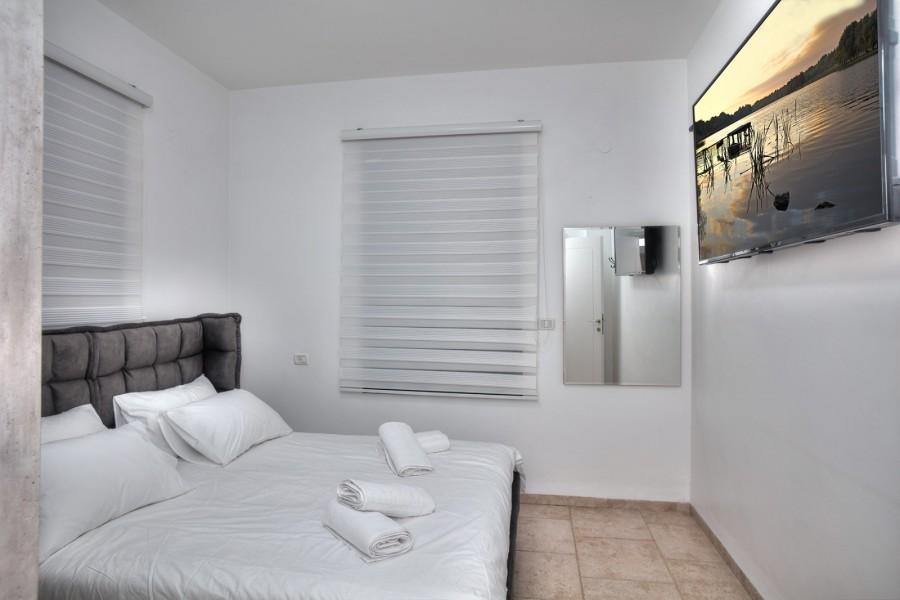 212152 גלריה כללית, וילת יוקרה - אחוזת נשרים, וילה  בספסופה וילות - Vila 4 U