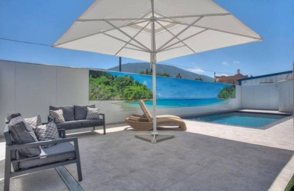 212230 גלרית חוץ, וילת יוקרה - אחוזת נשרים, וילה  בספסופה וילות - Vila 4 U