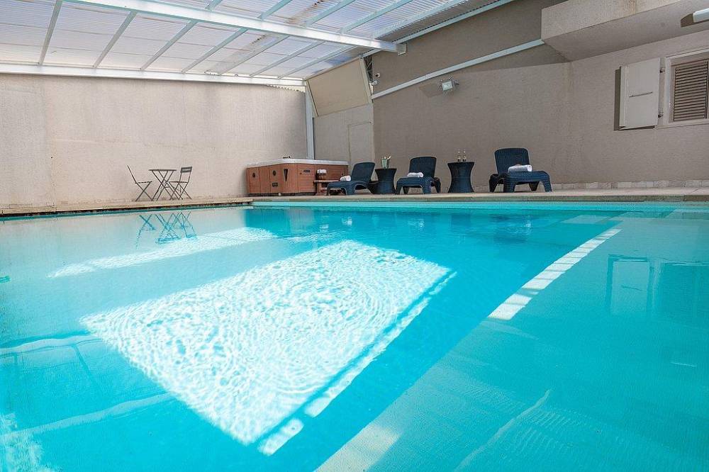 212265 מתחם מקורה בריכה וג'קוזי, אחוזת גליל, וילה  בספסופה וילות - Vila 4 U