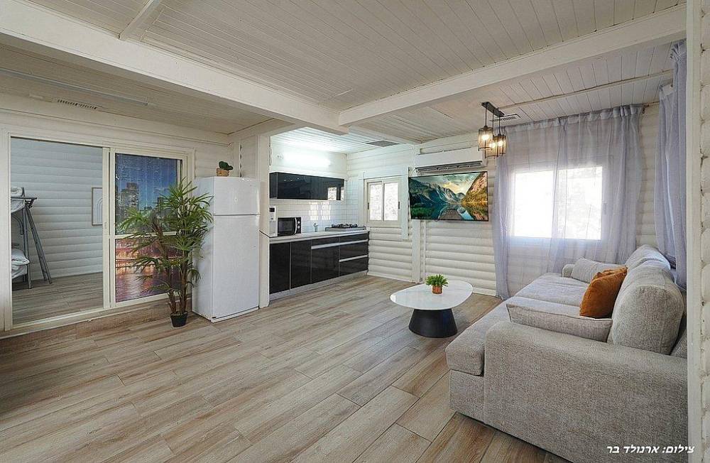 212404 גלרית פנים, וילה קאלי, וילה  בנוף כנרת וילות - Vila 4 U