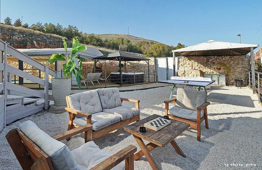 212441 גלרית חוץ, וילה קאלי, וילה  בנוף כנרת וילות - Vila 4 U