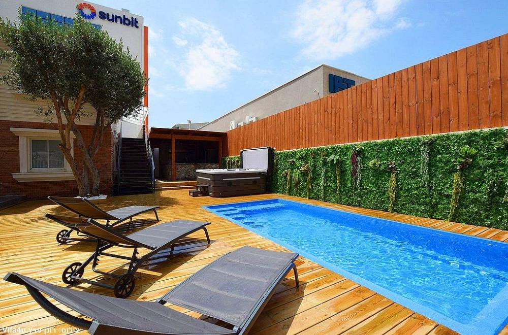 212601 מתחם חוץ, מתחם ליאן בוטיק בנימינה, וילה  בבנימינה וילות - Vila 4 U