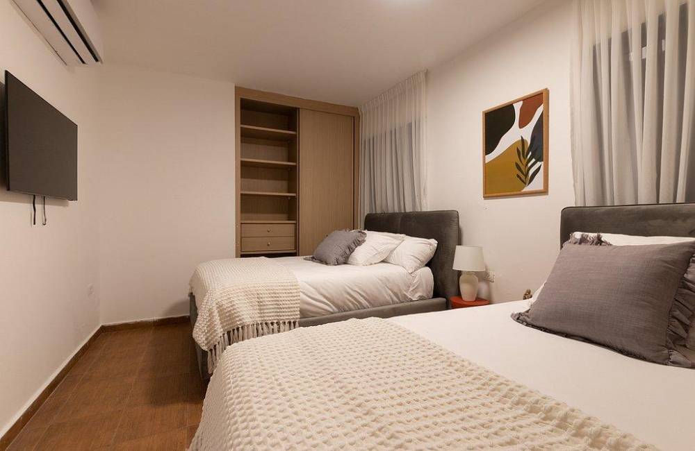 213888 גלריה כללית, וילה על הים בראשון, וילה  בראשון לציון וילות - Vila 4 U