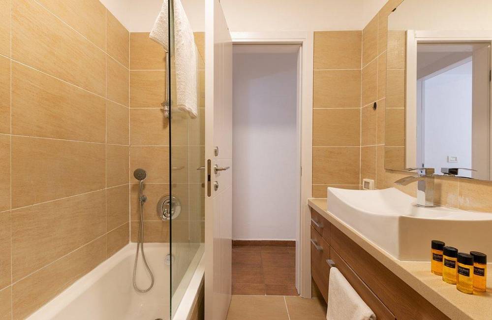 213889 גלריה כללית, וילה על הים בראשון, וילה  בראשון לציון וילות - Vila 4 U