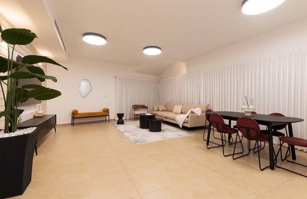 213933 גלרית פנים, וילה על הים בראשון, וילה  בראשון לציון וילות - Vila 4 U