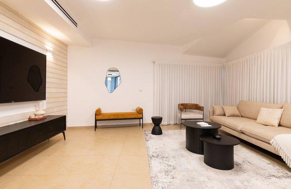 213940 גלרית פנים, וילה על הים בראשון, וילה  בראשון לציון וילות - Vila 4 U