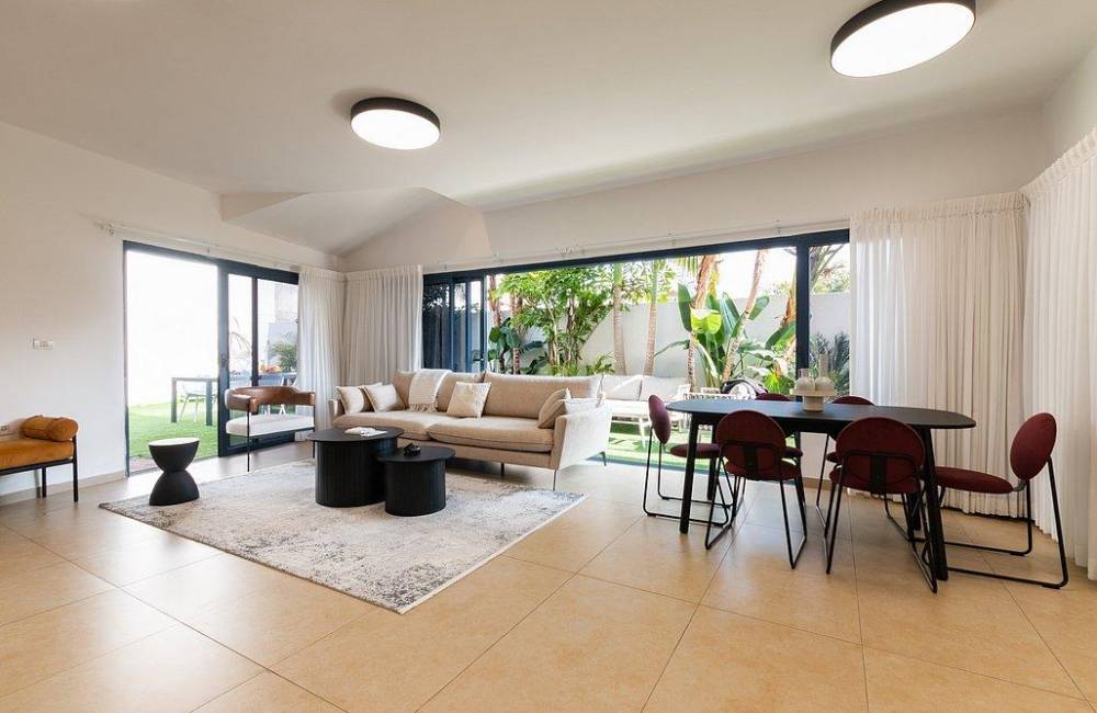 213948 גלרית פנים, וילה על הים בראשון, וילה  בראשון לציון וילות - Vila 4 U