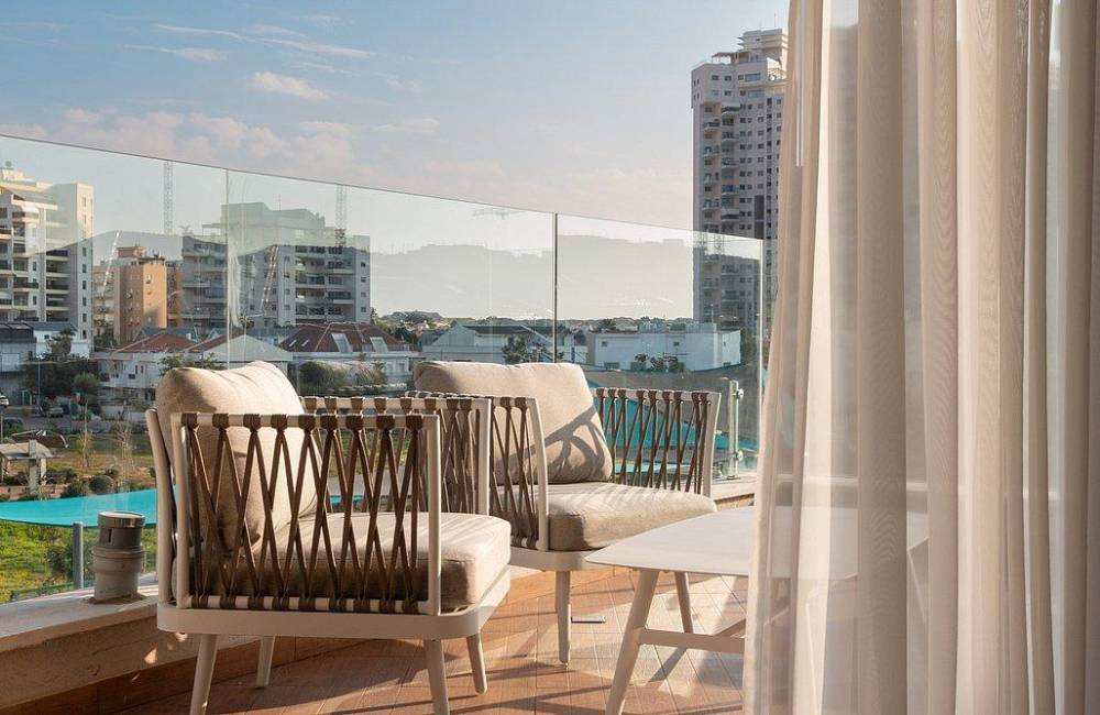 213954 גלרית פנים, וילה על הים בראשון, וילה  בראשון לציון וילות - Vila 4 U