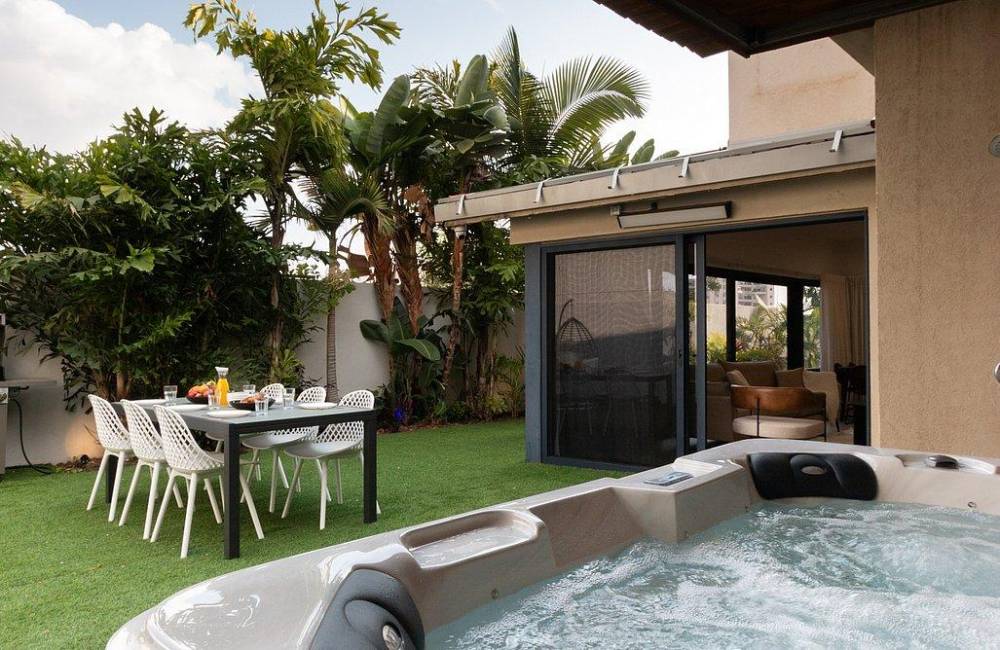 213968 גלרית חוץ, וילה על הים בראשון, וילה  בראשון לציון וילות - Vila 4 U