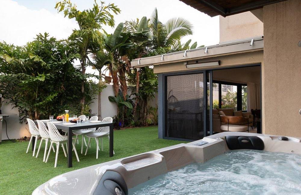 213972 גלרית חוץ, וילה על הים בראשון, וילה  בראשון לציון וילות - Vila 4 U