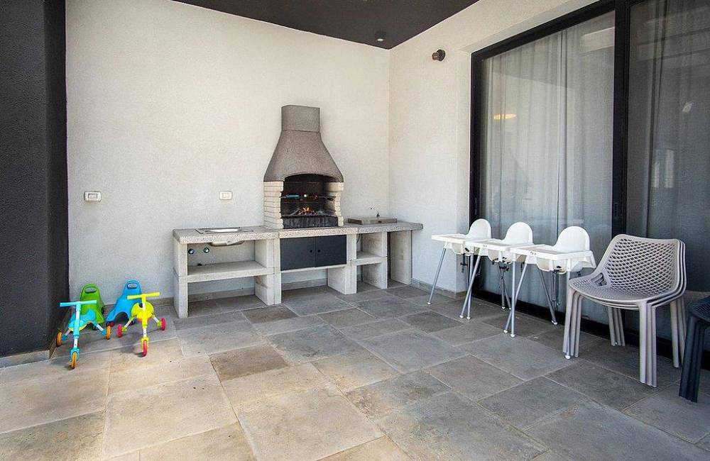 214321 גלריה כללית, וילה מיכליס, וילה  בספסופה וילות - Vila 4 U