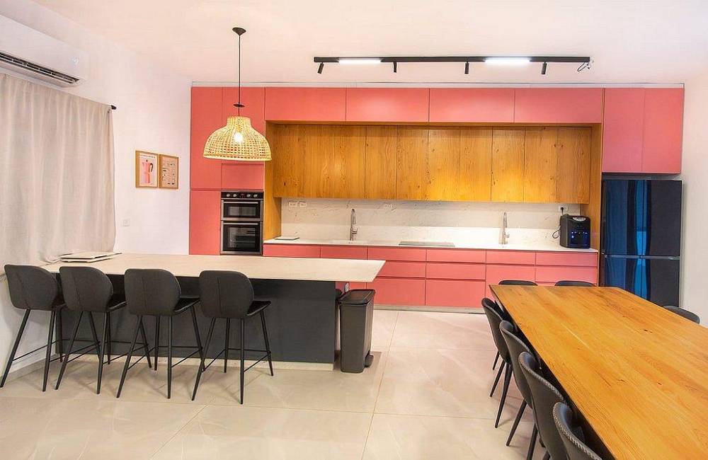 214333 גלרית פנים, וילה מיכליס, וילה  בספסופה וילות - Vila 4 U