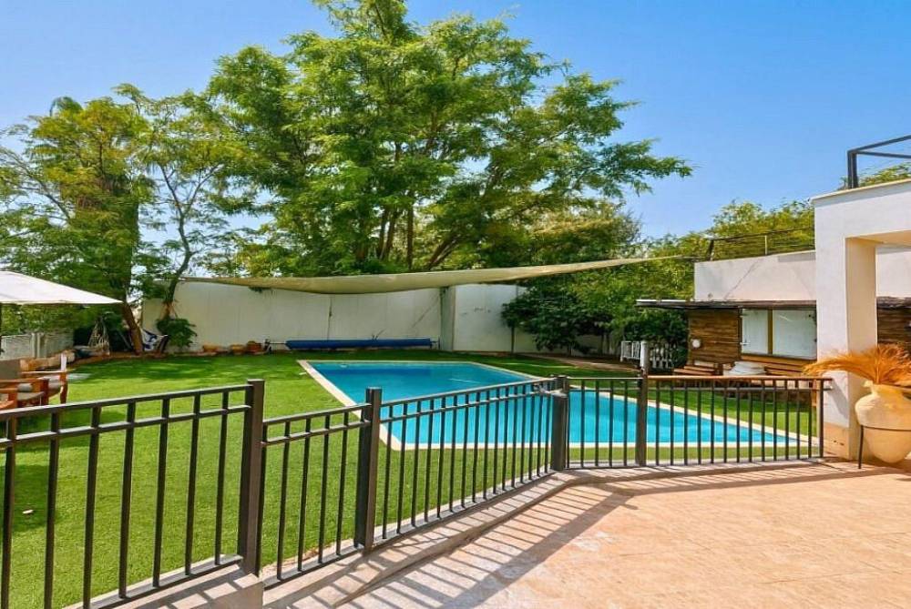 214489 המתחם החיצוני, וילה כורזים, וילה  בכורזים וילות - Vila 4 U