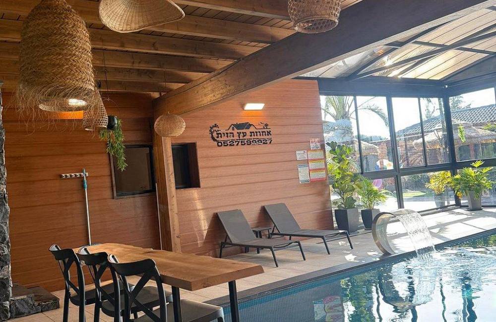 214720 גלרית חוץ, אחוזת עץ הזית, וילה  בירכא וילות - Vila 4 U