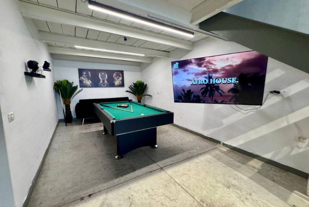 214775 גלריה כללית, מתחם אושן פלור - OceanFloor, וילה  בתל אביב וילות - Vila 4 U