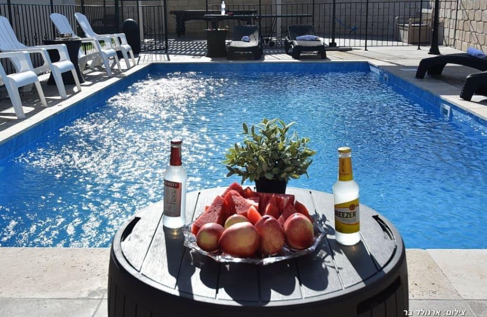 214991 חצר ובריכה, אחוזת אמור, וילה  בספסופה וילות - Vila 4 U