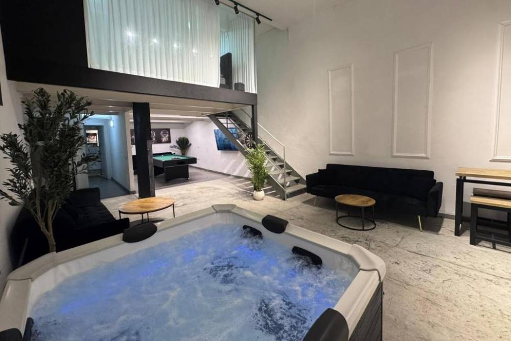 215099 גלריה כללית, מתחם אושן פלור - OceanFloor, וילה  בתל אביב וילות - Vila 4 U