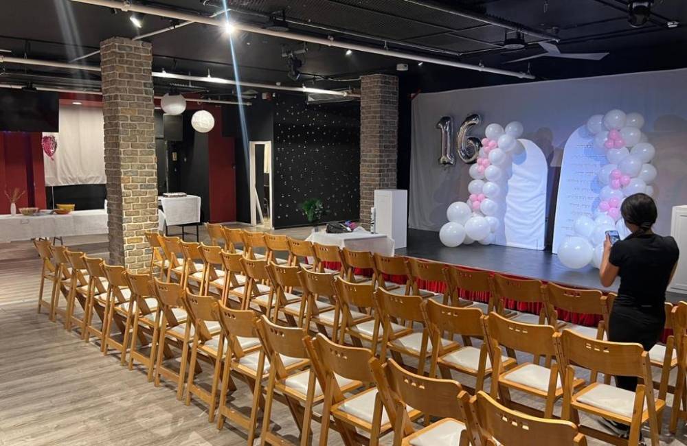 215128 אולם 1, מתחם גסולינה ראשון לציון, וילה  בראשון לציון וילות - Vila 4 U