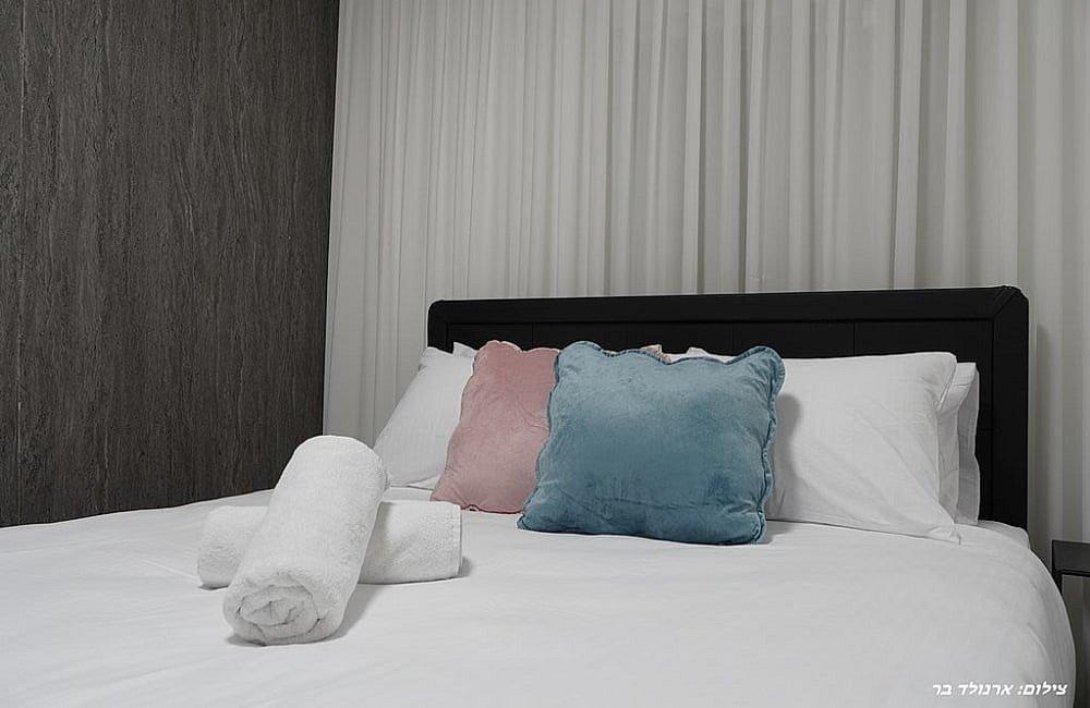 215374 גלריה כללית, וילה אופק, וילה  במנות וילות - Vila 4 U