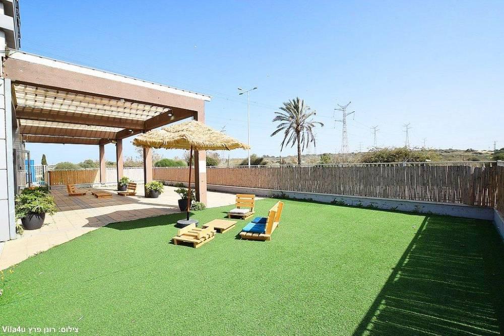 215599 המתחם החיצוני, מתחם גולד לופט, וילה  בחדרה וילות - Vila 4 U