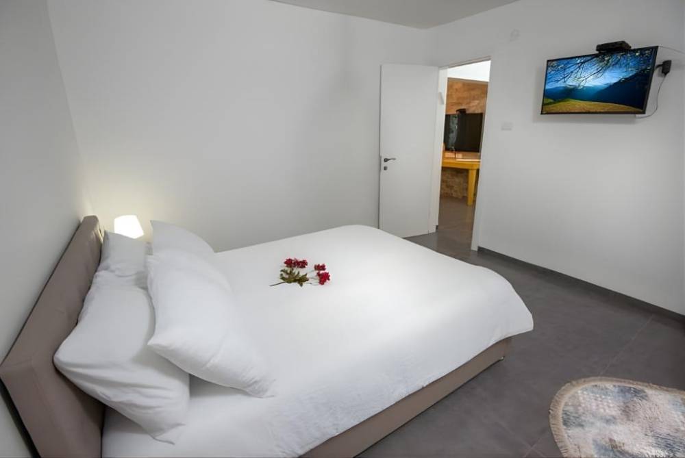 216021 גלריה כללית, וילה גליו בגליל, וילה  בספסופה וילות - Vila 4 U