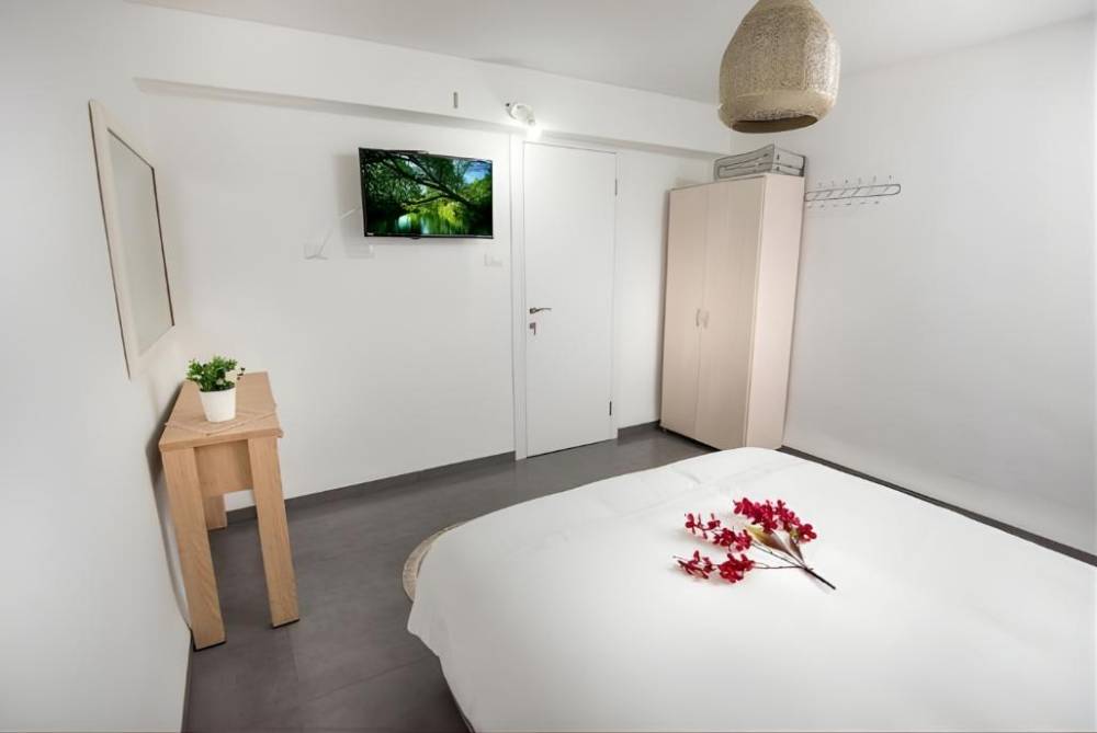 216056 המתחם הפנימי והחדרים, וילה גליו בגליל, וילה  בספסופה וילות - Vila 4 U