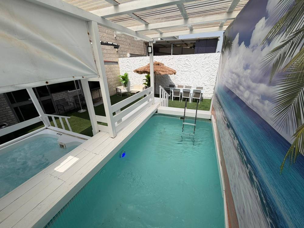 217209 המתחם החיצוני, וילה אופוריה, וילה  באור עקיבא וילות - Vila 4 U