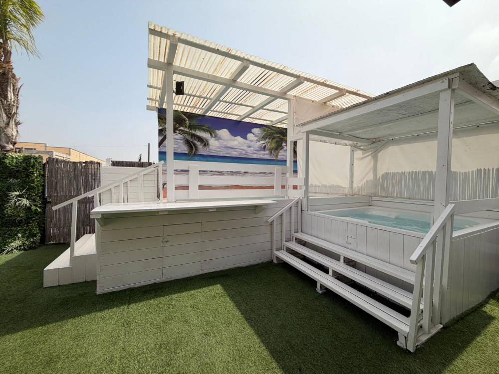 217213 המתחם החיצוני, וילה אופוריה, וילה  באור עקיבא וילות - Vila 4 U