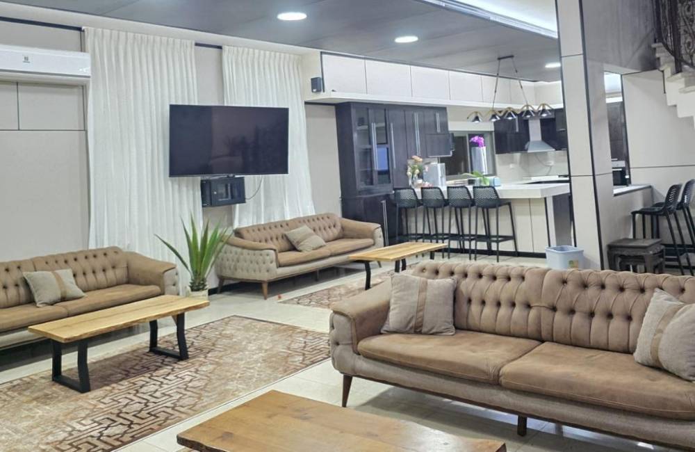 217953 פנים הוילה והחדרים, וילה קינג בוטיק, וילה  בירכא וילות - Vila 4 U