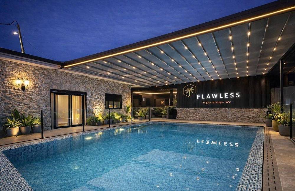 218447 גלריה כללית, וילה פלואלס בוטיק, וילה  בדלתון וילות - Vila 4 U