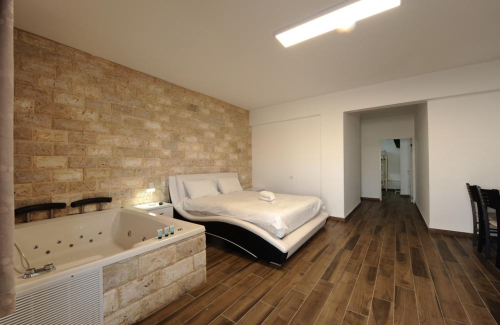 218964 מתחם האחוזה, אחוזת מרלו - MERLOT, וילה  בדלתון וילות - Vila 4 U