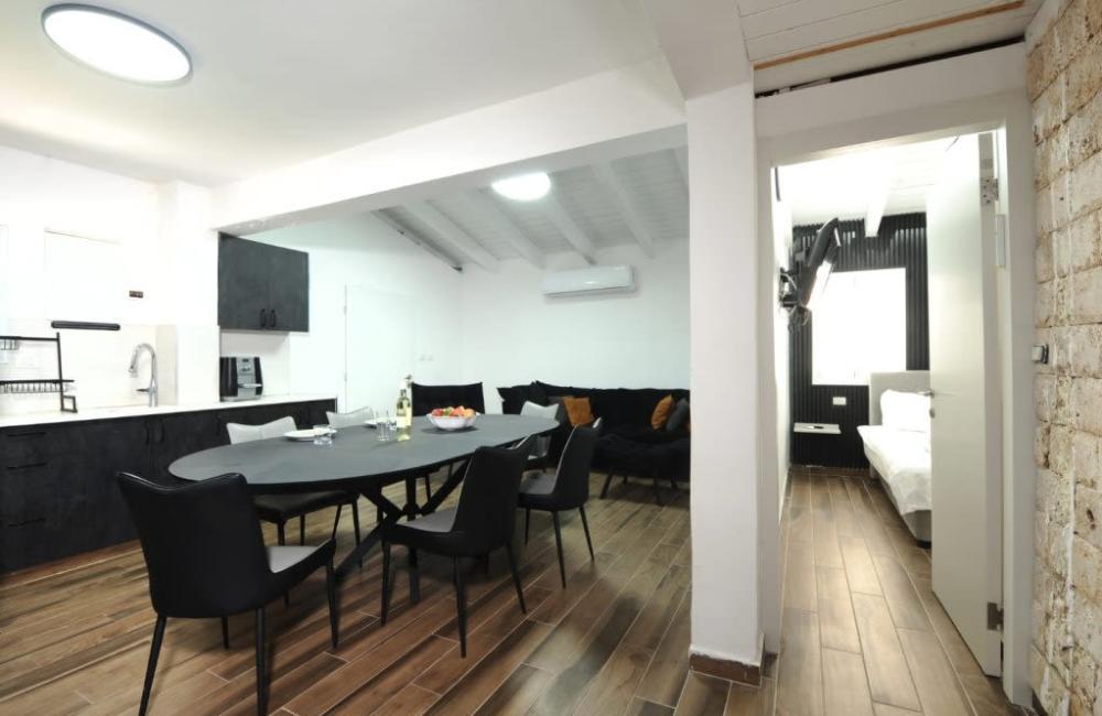 219043 סוויטה משפחתית גדולה, אחוזת מרלו - MERLOT, וילה  בדלתון וילות - Vila 4 U