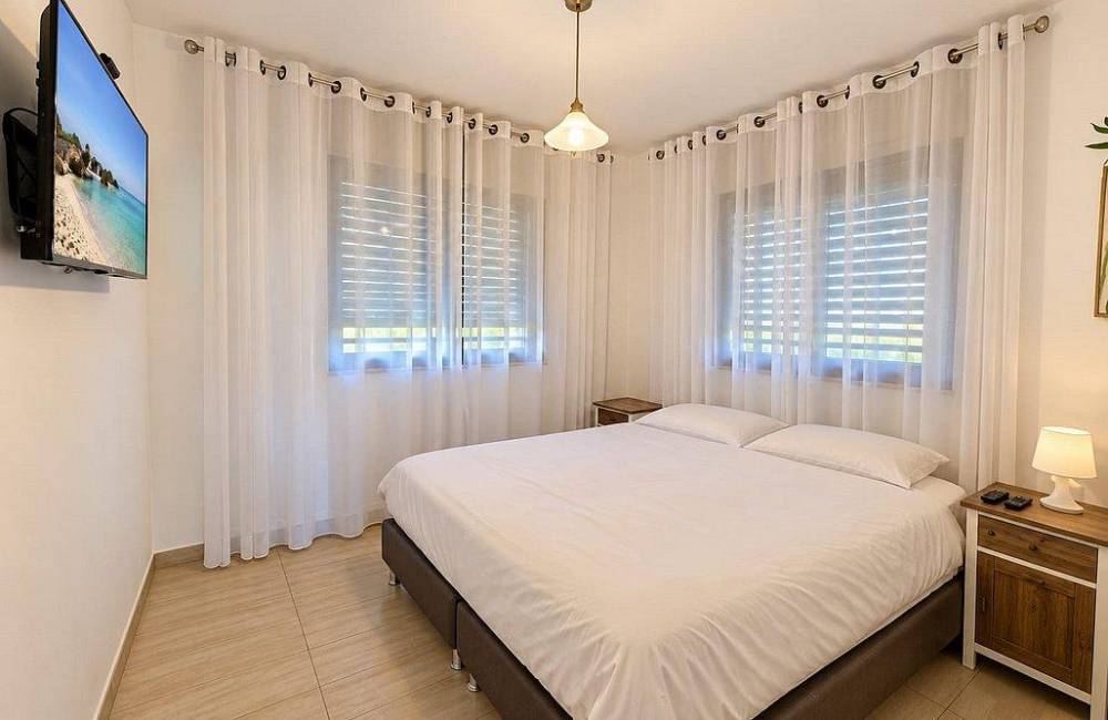 237097 גלריה כללית, וילה ארינס - Villa Arins, וילה  באילת וילות - Vila 4 U