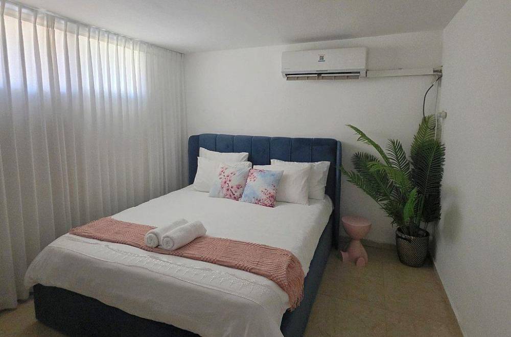 239740 גלרית פנים, צ'יל וילה - Chill Villa, וילה  באשקלון וילות - Vila 4 U