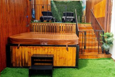 וידאו - גאסטהאוס רויאל