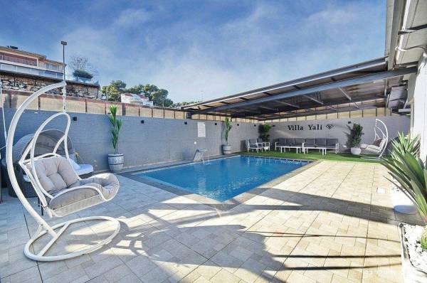 וילה יהלי - וילה בנוף כנרת עם מתחם חוץ מקורה