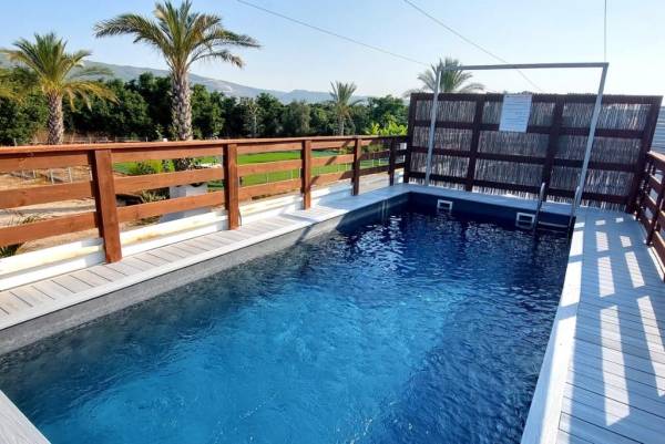 לימן ריזורט בריכה