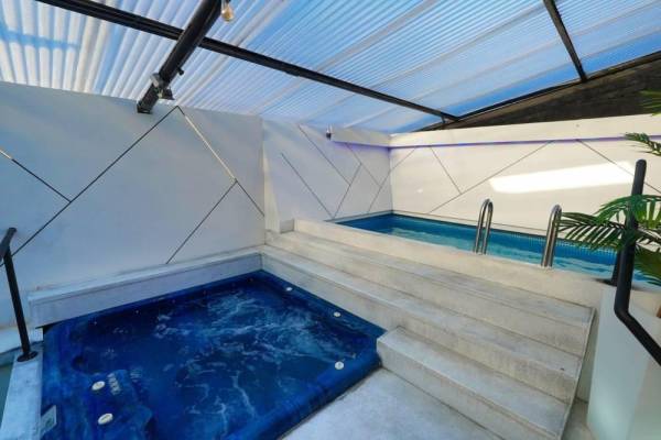 מתחם האירוח וויט - White