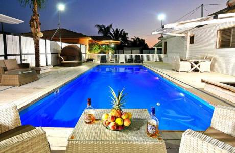 אחוזת בר -  מתחם חיצוני קסום