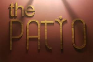 לוגו - הפטיו - מתחם יוקרתי לאירועים והפקות