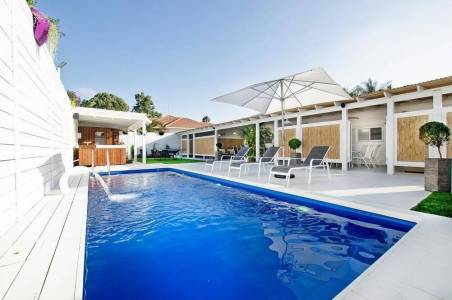 המתחם החיצוני והמפואר של אחוזת תמר